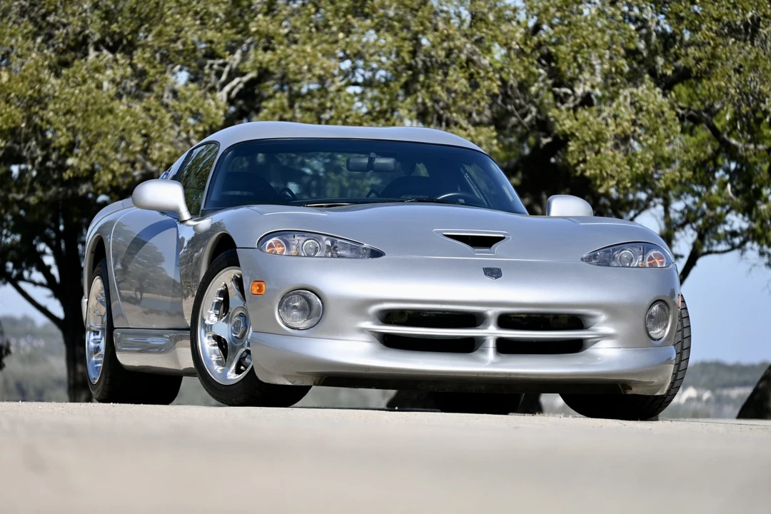 1998 Dodge Viper GTS 2nd Gen - Image 12 of 31