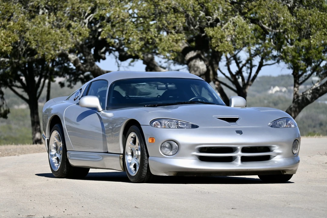 1998 Dodge Viper GTS 2nd Gen - Image 11 of 31
