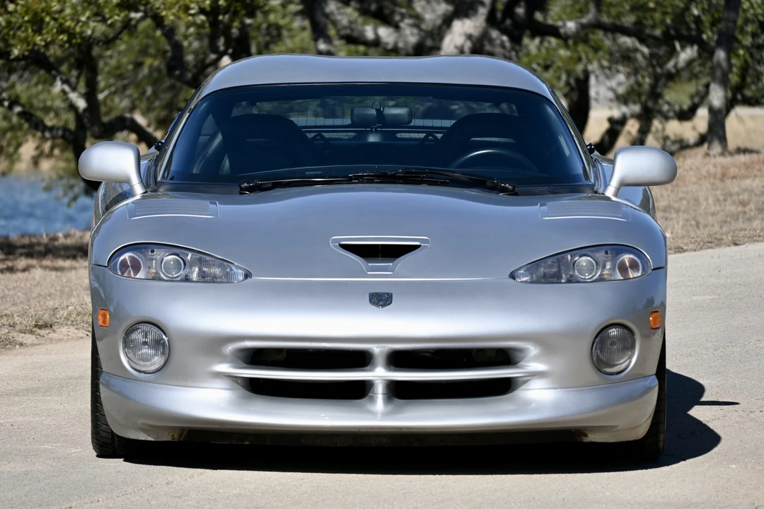 1998 Dodge Viper GTS 2nd Gen - Image 17 of 31