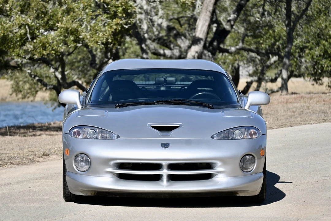 1998 Dodge Viper GTS 2nd Gen - Image 16 of 31