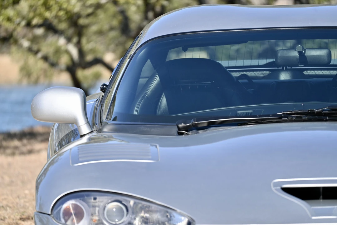 1998 Dodge Viper GTS 2nd Gen - Image 27 of 31