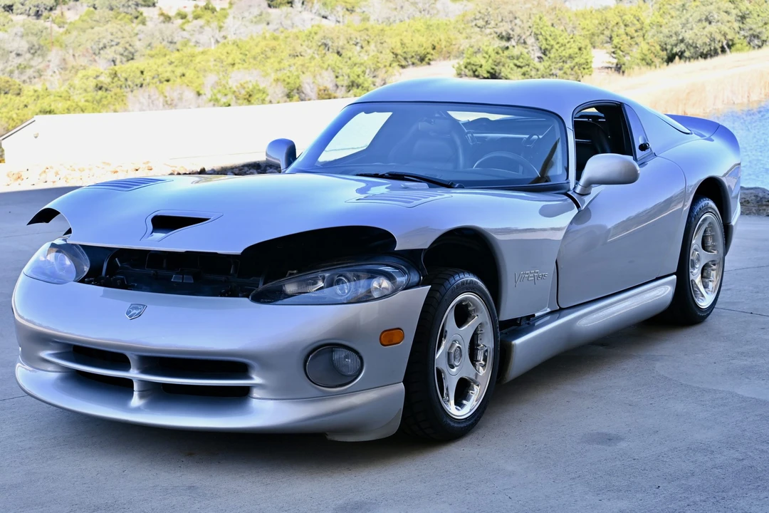 1998 Dodge Viper GTS 2nd Gen - Image 19 of 31