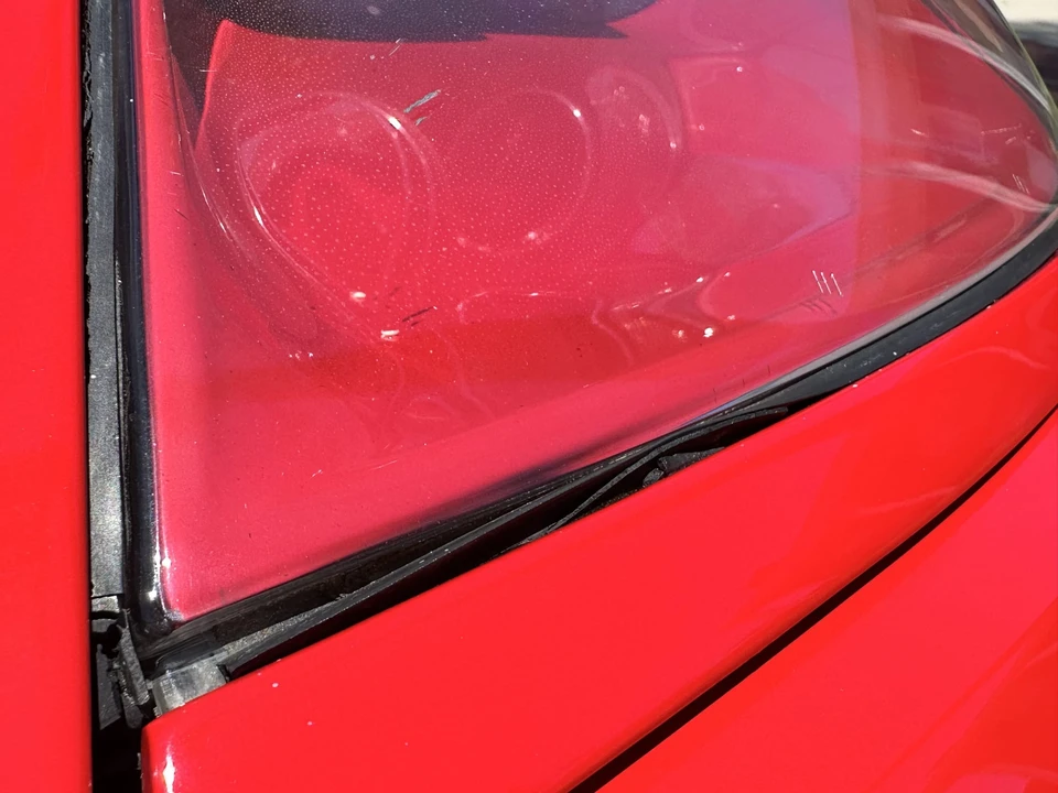 1998 Ferrari 550 Maranello - Image 27 of 31