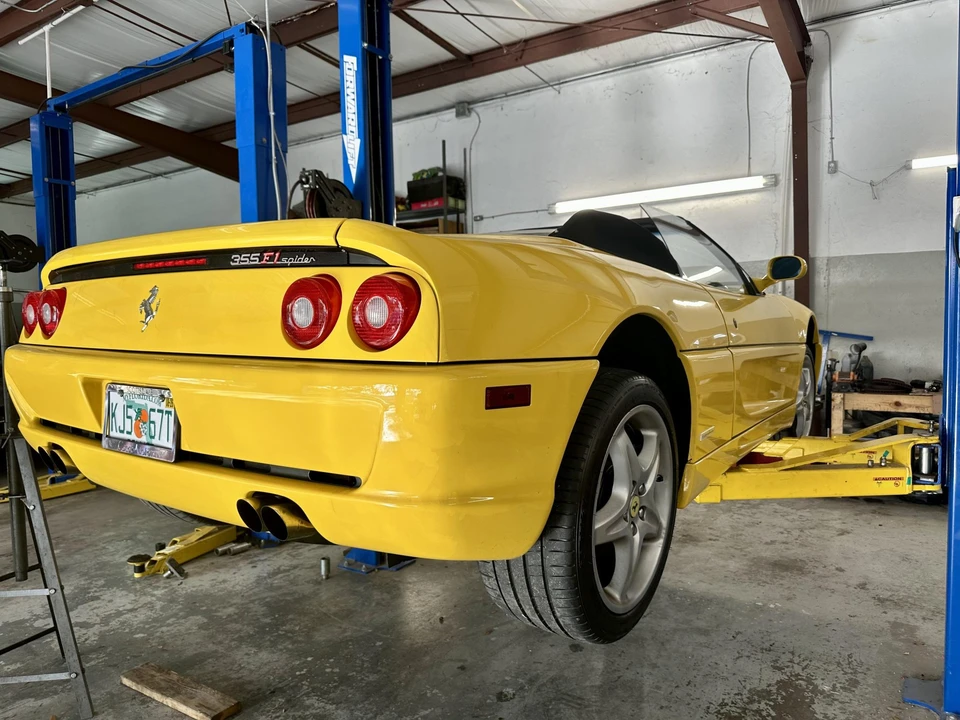 1998 Ferrari F355 Spider - Image 27 of 31