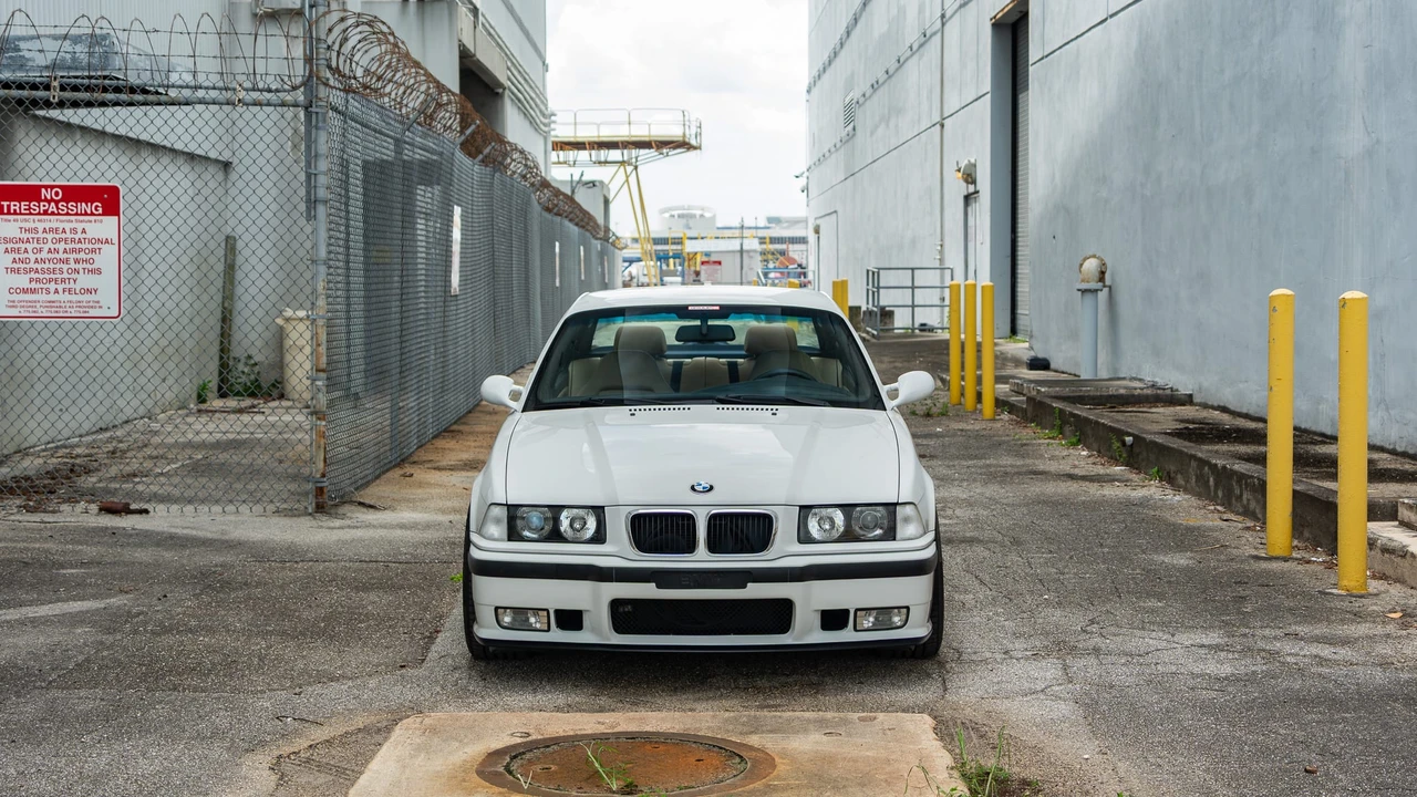 1999 BMW E36 M3 - Image 2 of 31