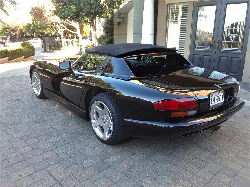 1999 Dodge Viper 2nd Gen - Image 14 of 31