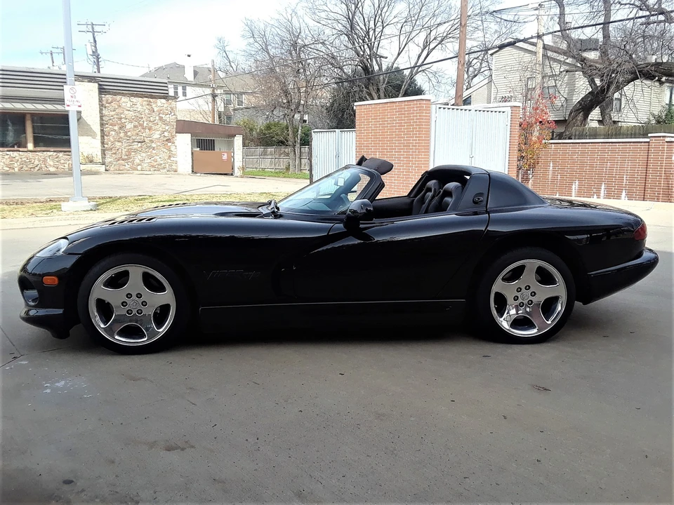 1999 Dodge Viper 2nd Gen - Image 2 of 31