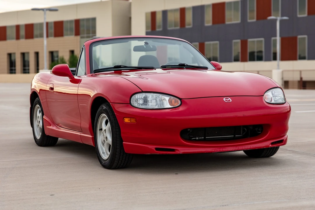 1999 Mazda NB MX-5 Miata - Image 17 of 31