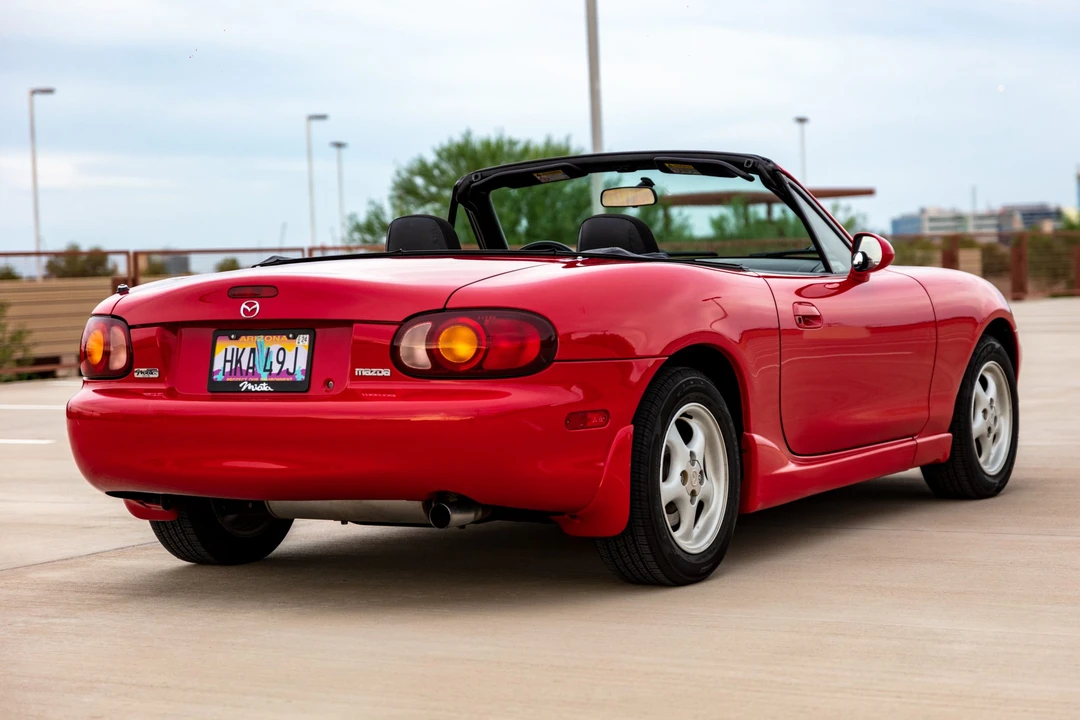 1999 Mazda NB MX-5 Miata - Image 16 of 31