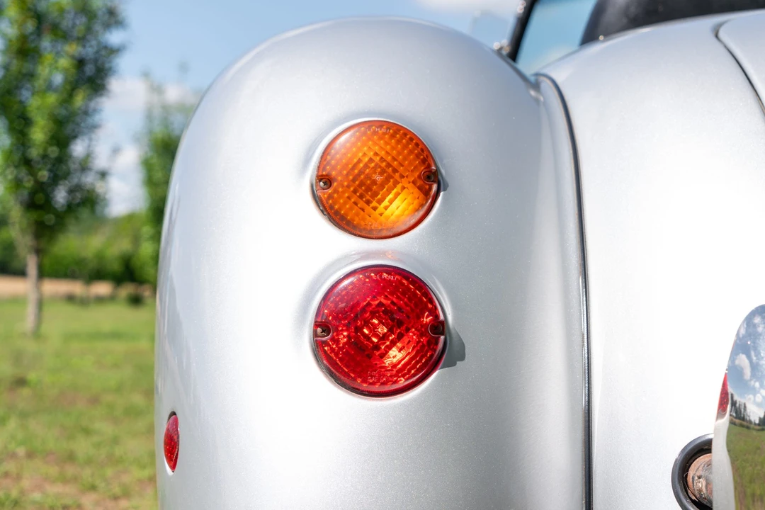 1999 Panoz Roadster - Image 28 of 31