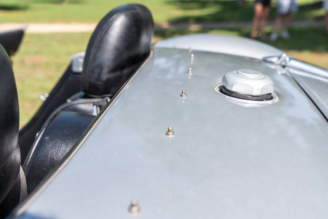 1999 Panoz Roadster - Image 25 of 31
