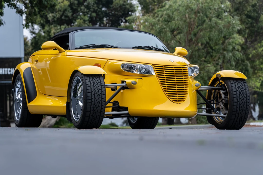 2000 Plymouth Prowler - Image 10 of 21