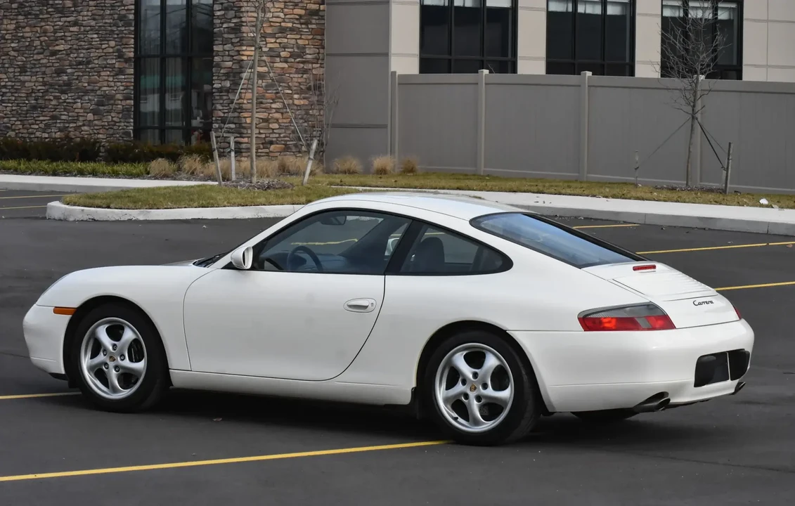2000 Porsche 996 Carrera - Image 4 of 5
