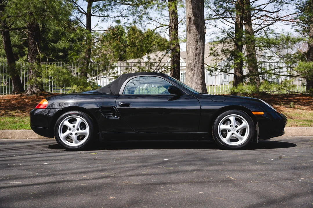 2000 Porsche 986 Boxster - Image 13 of 31