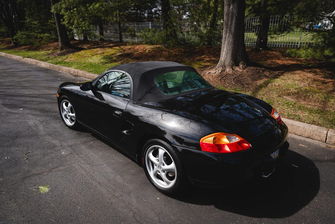 2000 Porsche 986 Boxster - Image 8 of 31