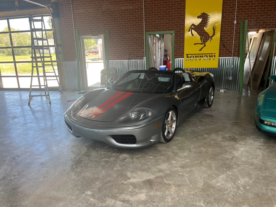 2001 Ferrari 360 Spider - Image 27 of 31