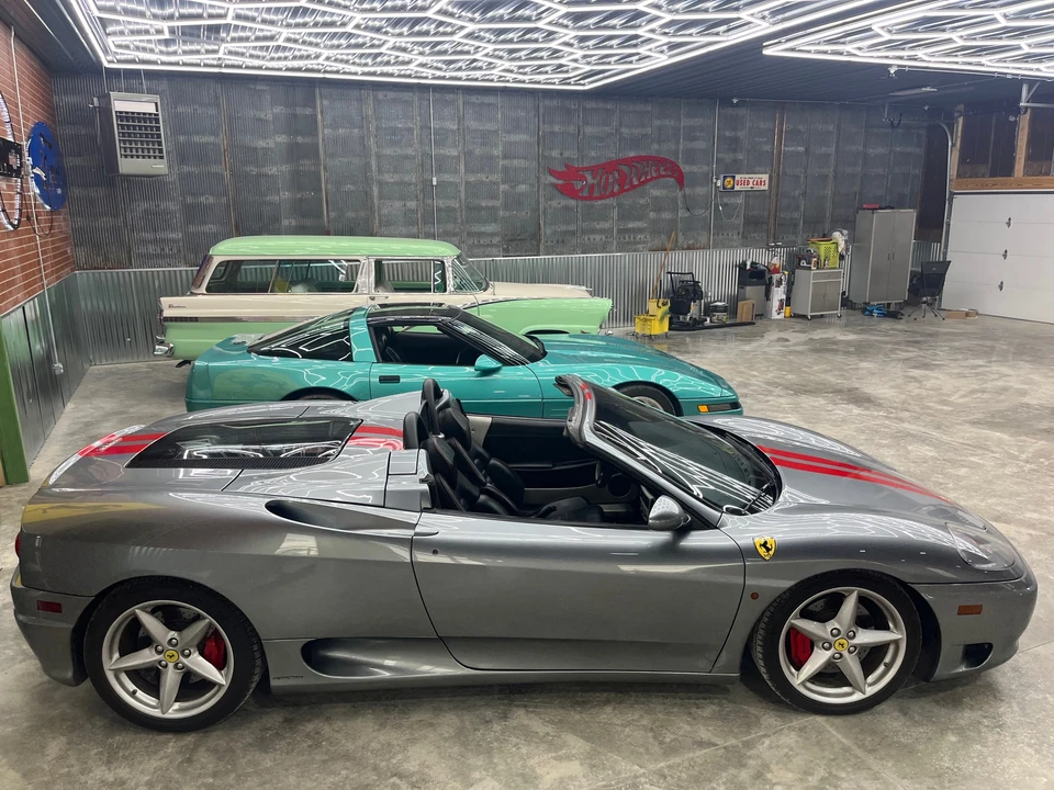 2001 Ferrari 360 Spider - Image 23 of 31
