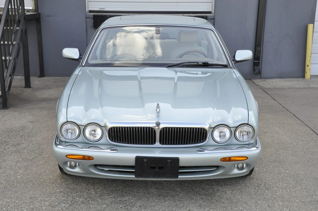 2001 Jaguar X308 XJ - Image 24 of 31