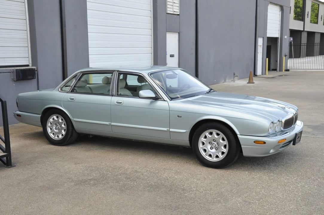 2001 Jaguar X308 XJ - Image 28 of 31