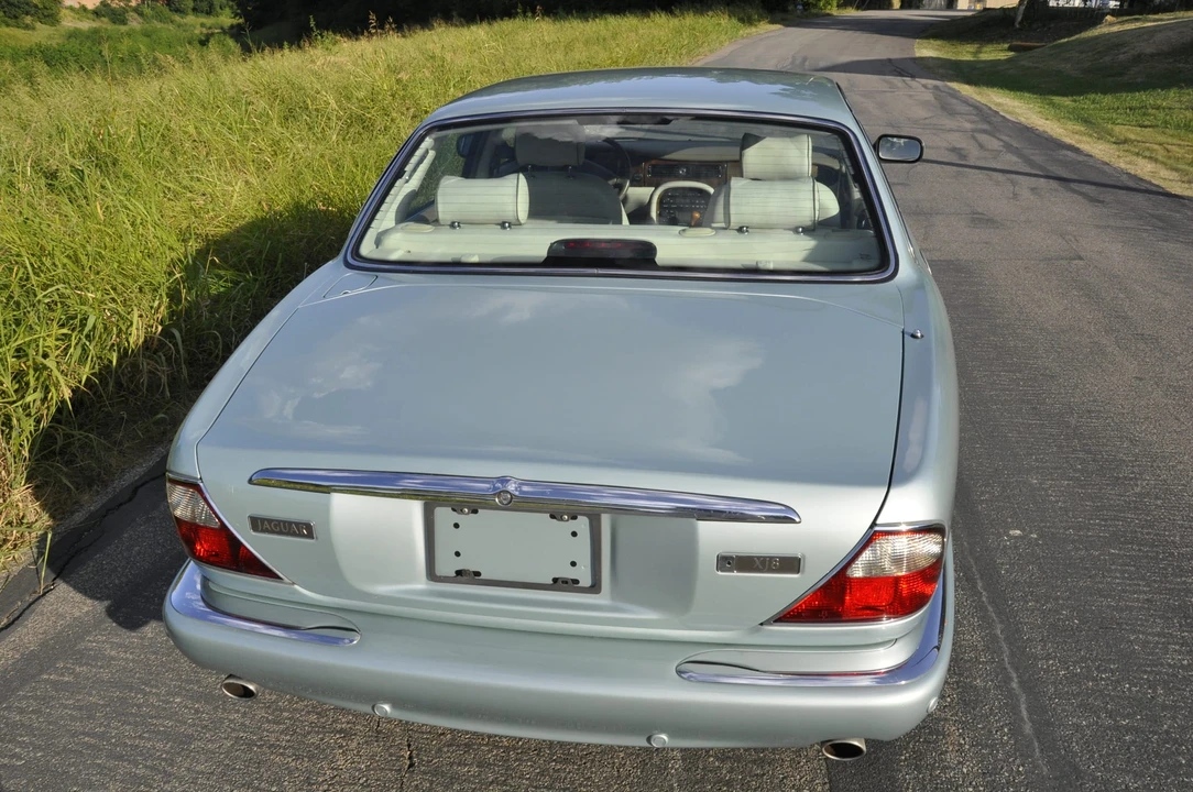2001 Jaguar X308 XJ - Image 22 of 31