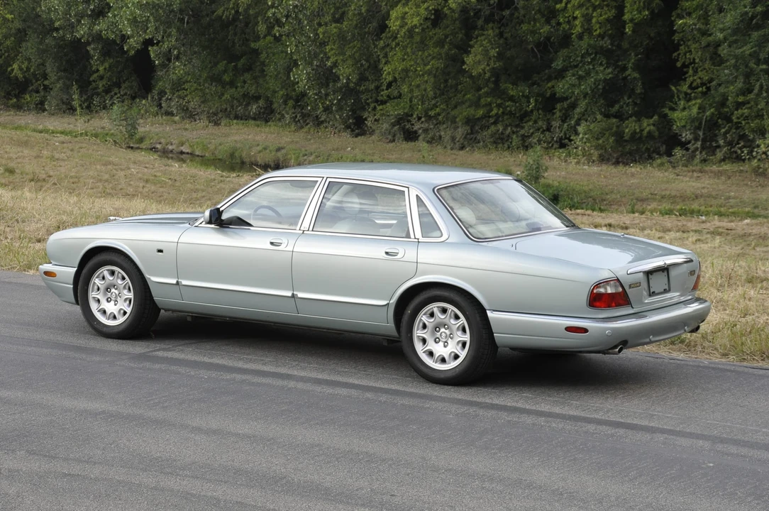 2001 Jaguar X308 XJ - Image 16 of 31