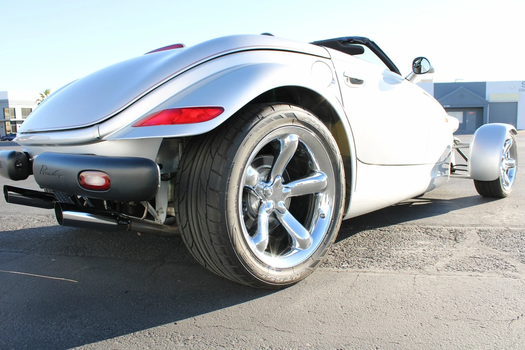 2001 Plymouth Prowler - Image 13 of 31