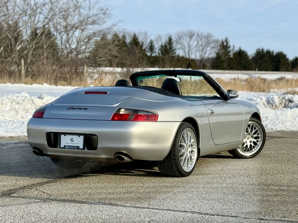 2001 Porsche 996 Carrera - Image 8 of 31