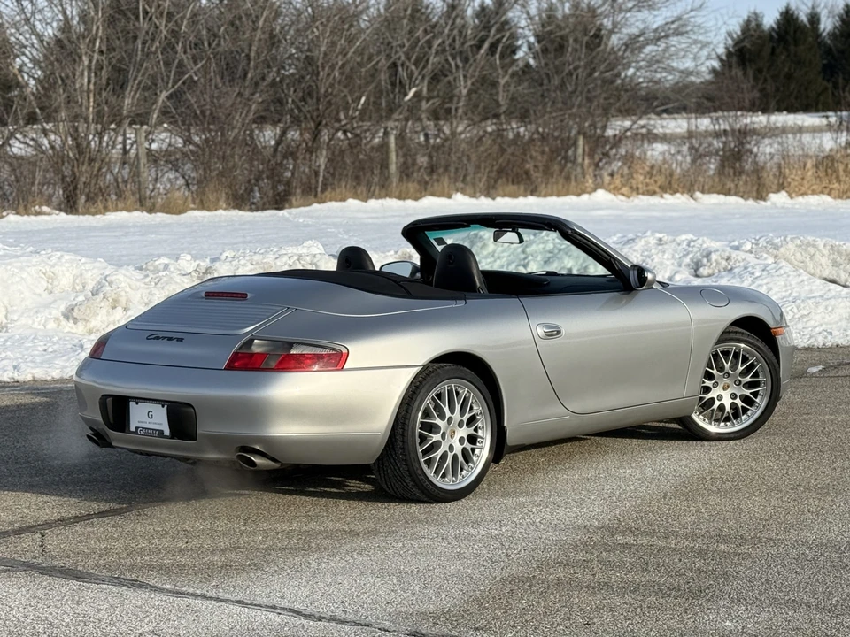 2001 Porsche 996 Carrera - Image 10 of 31