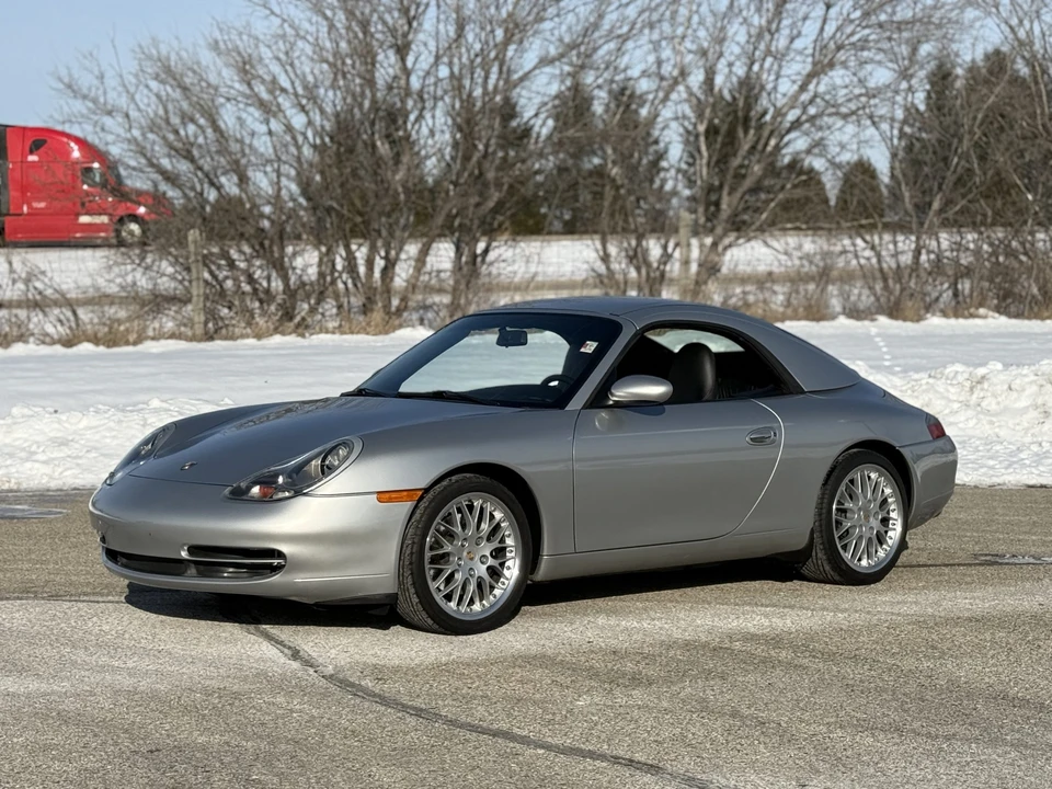 2001 Porsche 996 Carrera - Image 16 of 31