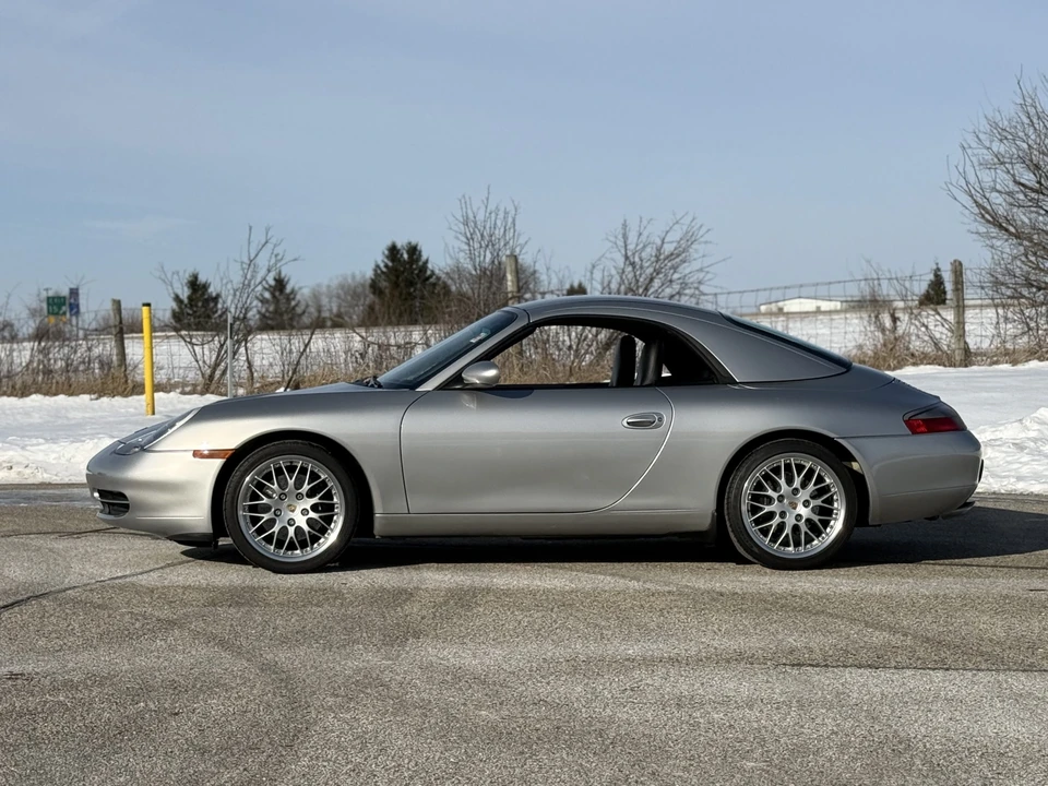2001 Porsche 996 Carrera - Image 19 of 31