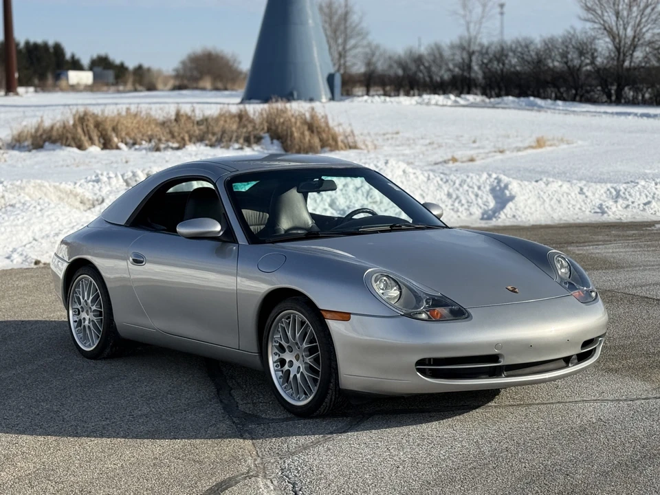 2001 Porsche 996 Carrera - Image 26 of 31