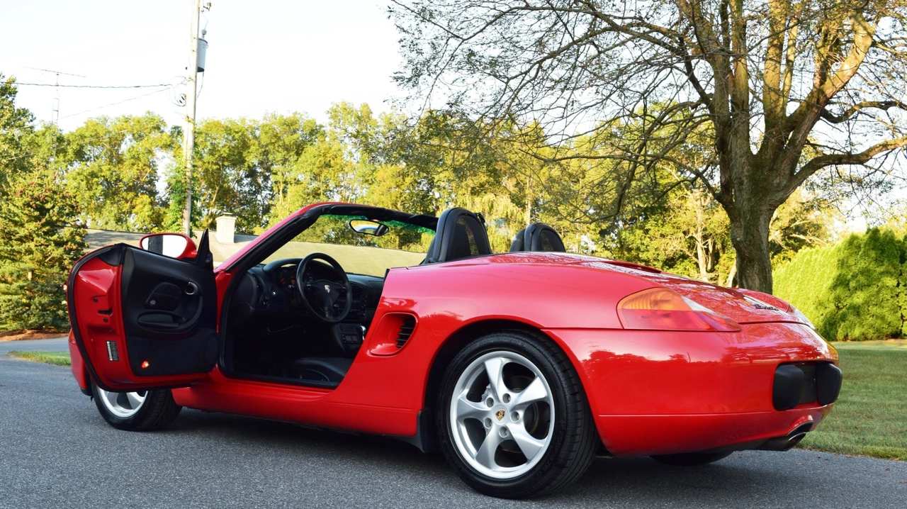2001 Porsche 986 Boxster - Image 27 of 31
