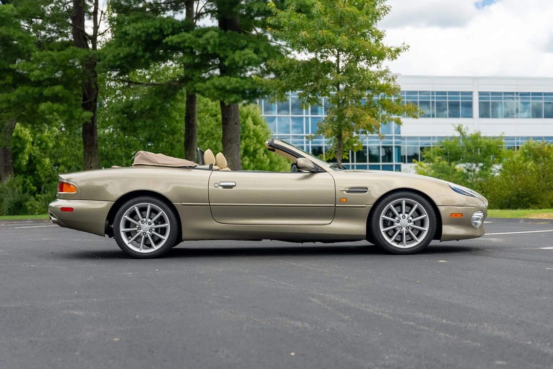 2002 Aston Martin DB7 Vantage - Image 11 of 31
