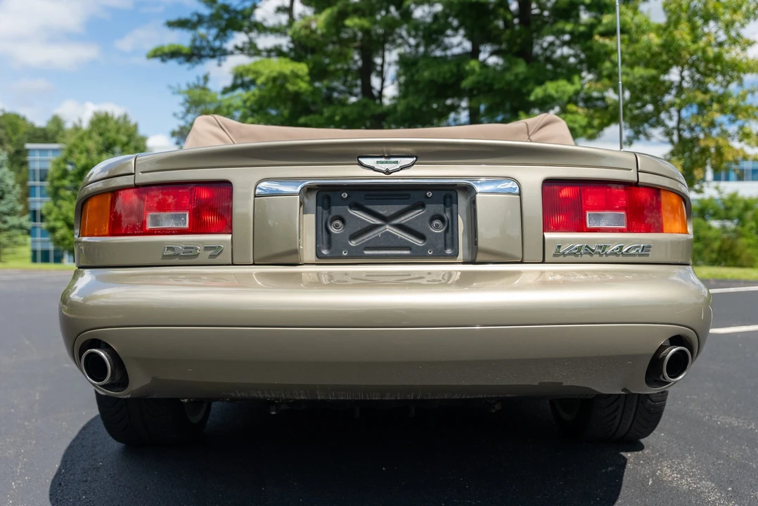 2002 Aston Martin DB7 Vantage - Image 15 of 31