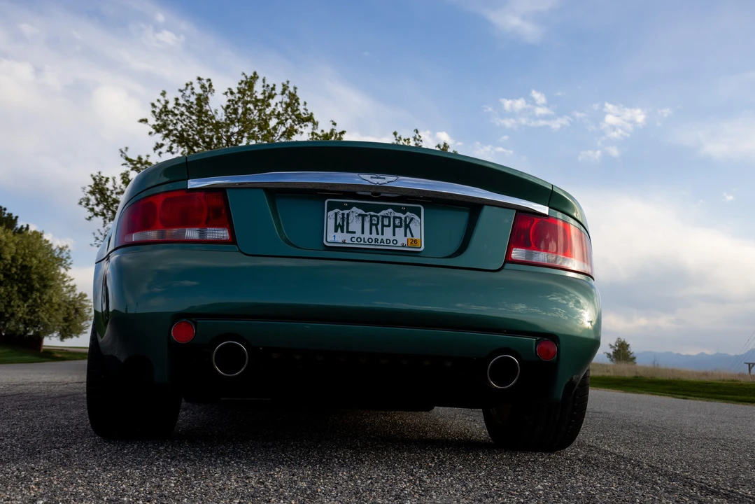 2002 Aston Martin Vanquish 1st Gen - Image 28 of 31
