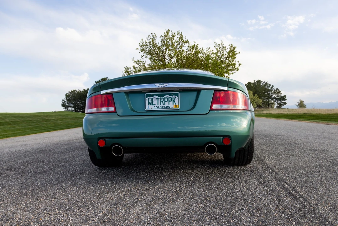 2002 Aston Martin Vanquish 1st Gen - Image 26 of 31