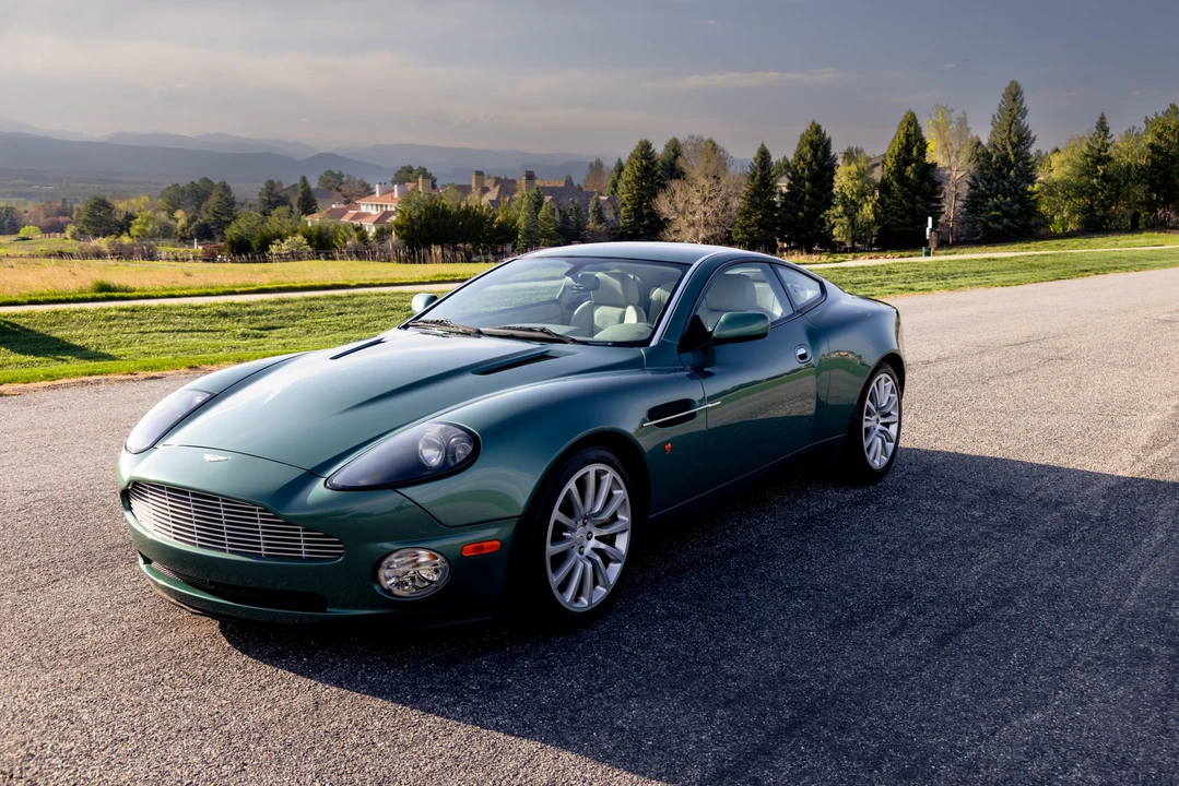 2002 Aston Martin Vanquish 1st Gen - Image 7 of 31