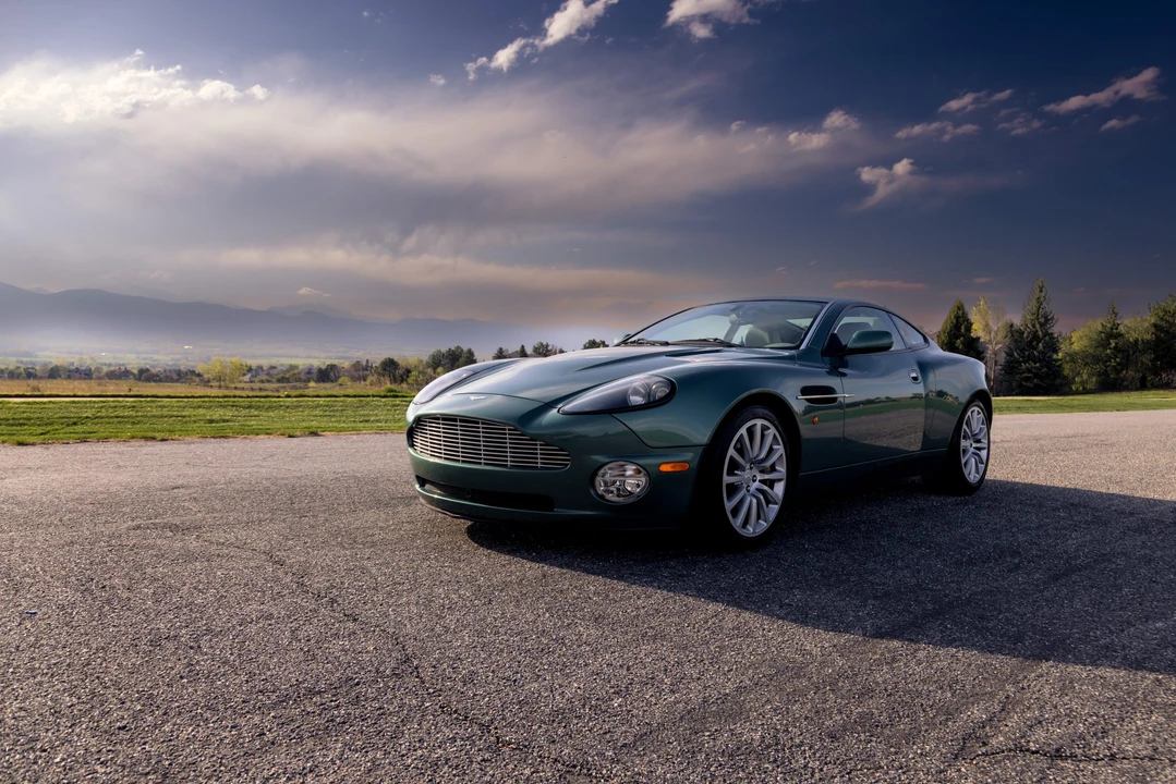 2002 Aston Martin Vanquish 1st Gen - Image 5 of 31