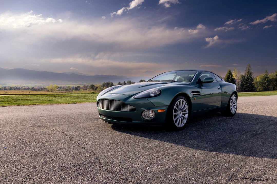 2002 Aston Martin Vanquish 1st Gen - Image 4 of 31