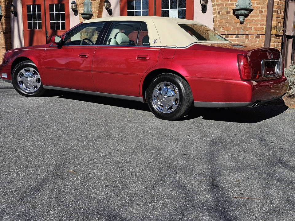 2002 Cadillac DeVille 8th Gen - Image 11 of 31