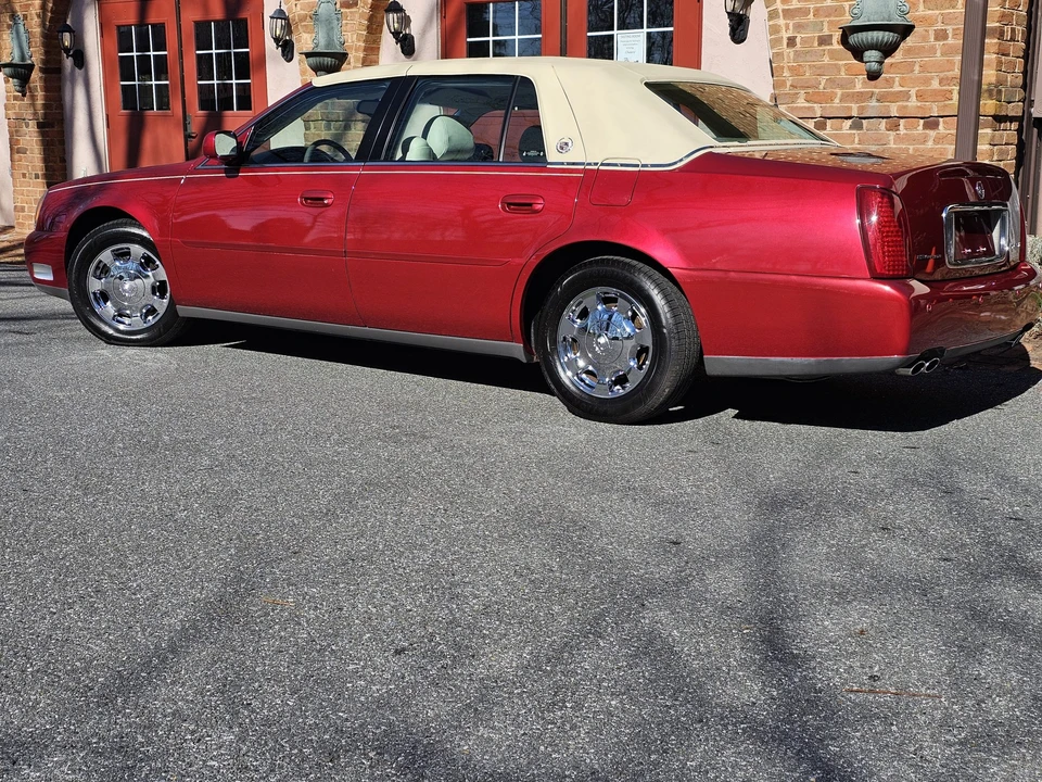 2002 Cadillac DeVille 8th Gen - Image 12 of 31