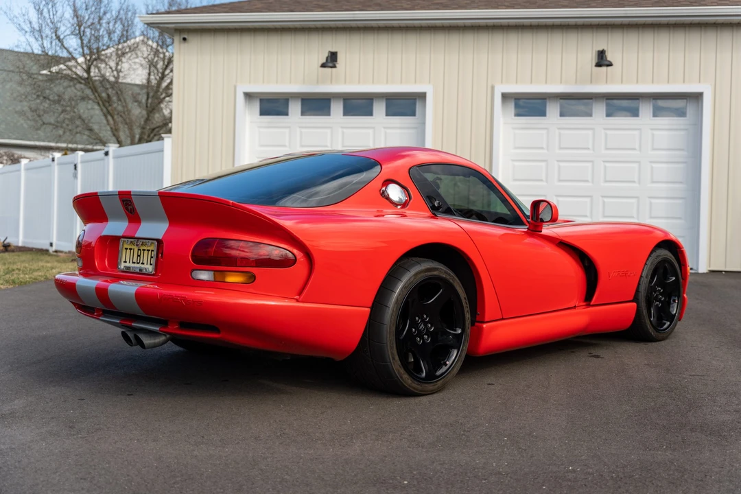 2002 Dodge Viper GTS 2nd Gen - Image 5 of 31
