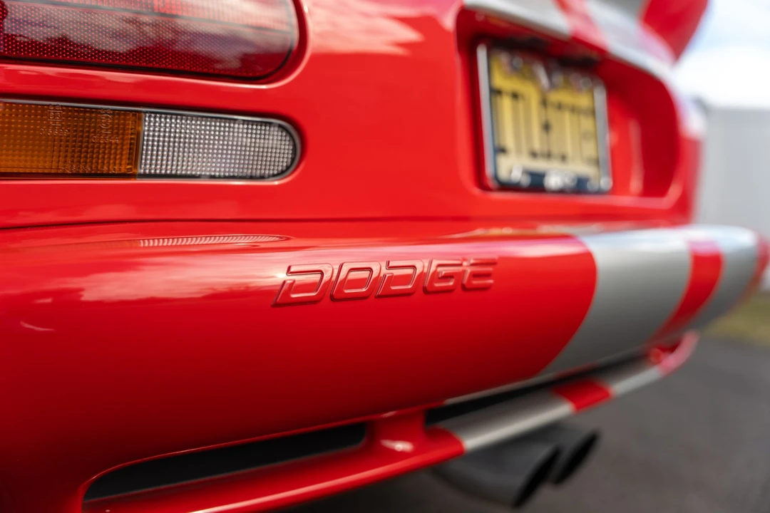 2002 Dodge Viper GTS 2nd Gen - Image 24 of 31