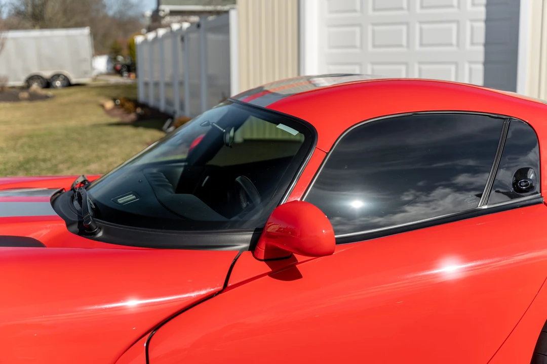 2002 Dodge Viper GTS 2nd Gen - Image 27 of 31