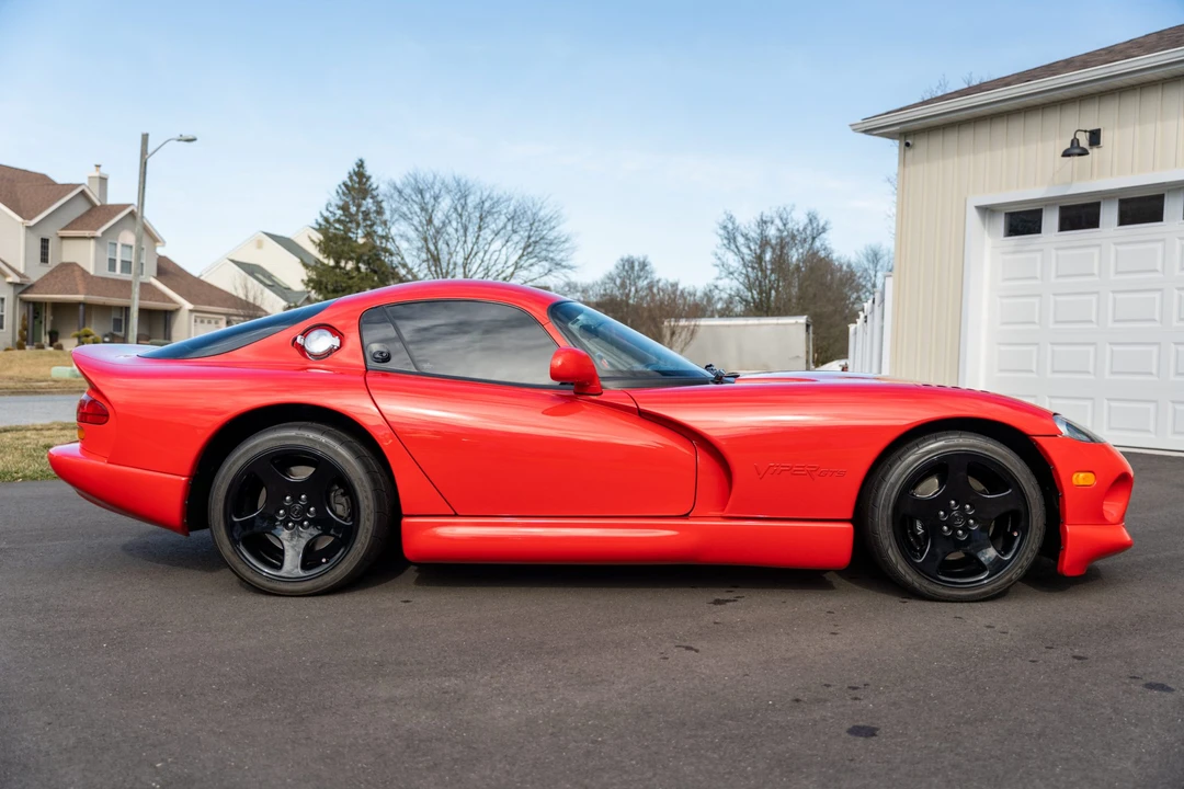 2002 Dodge Viper GTS 2nd Gen - Image 4 of 31