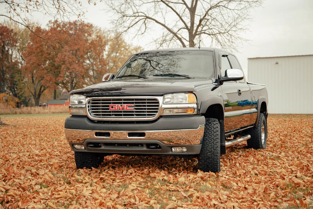 2002 GMC Sierra Heavy Duty 2nd Gen - Image 2 of 31