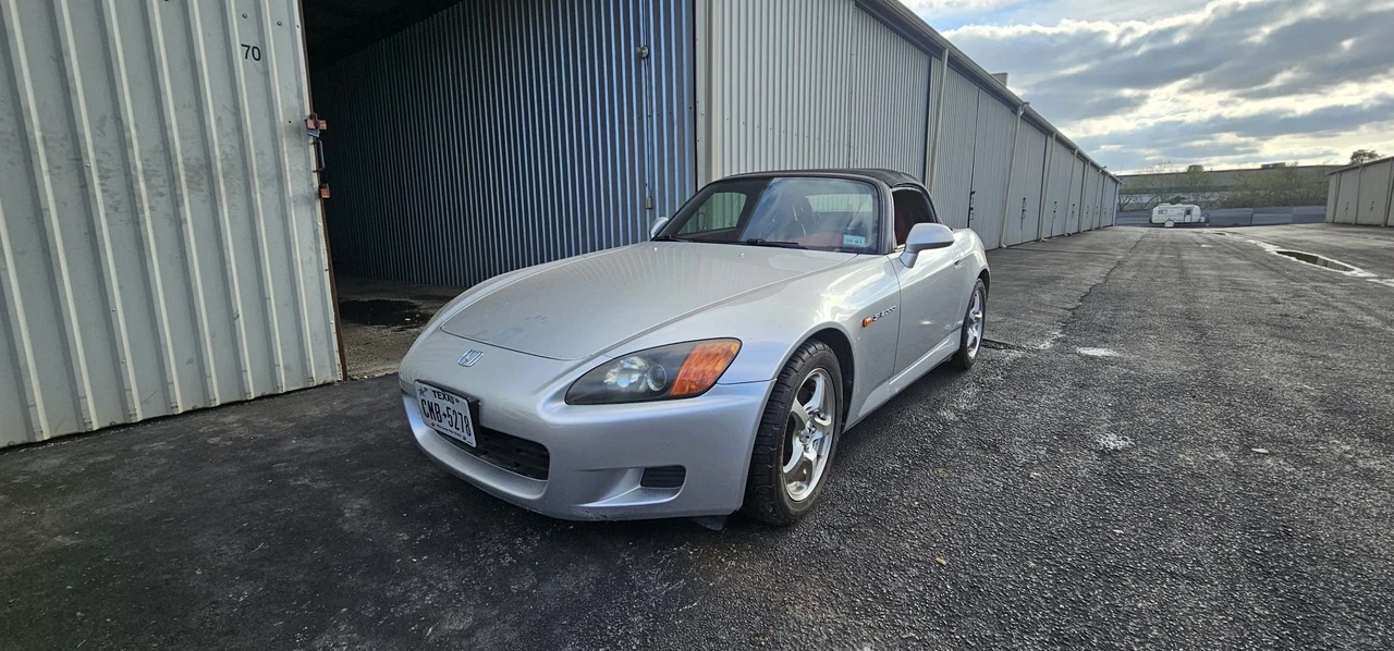 2002 Honda AP1 S2000 - Image 2 of 31