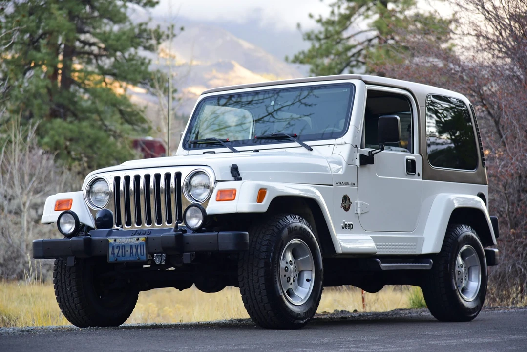 2002 Jeep TJ Wrangler - Image 2 of 31