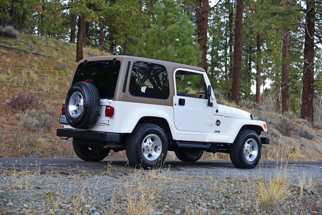 2002 Jeep TJ Wrangler - Image 15 of 31