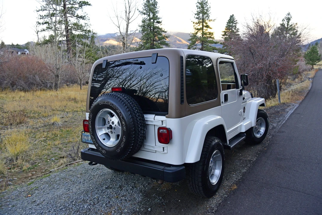 2002 Jeep TJ Wrangler - Image 12 of 31